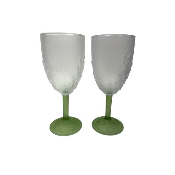 Pfaltzgraff Winterwood Green Sculpted Stemmed Iced‎ Tea Glasses-Set of 2-EPC! - Picture 2 of 4